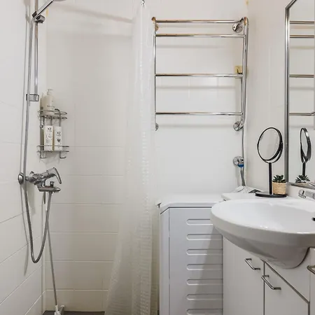 Authentic & Personal Flat In Trendy Toeoeloe