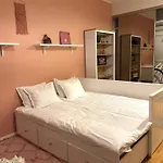 דירה Authentic & Personal Flat In Trendy Toeoeloe